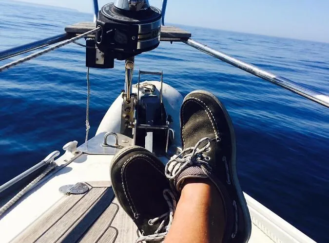 Veleiro Oceanico De 12 M Hotel na wodzie