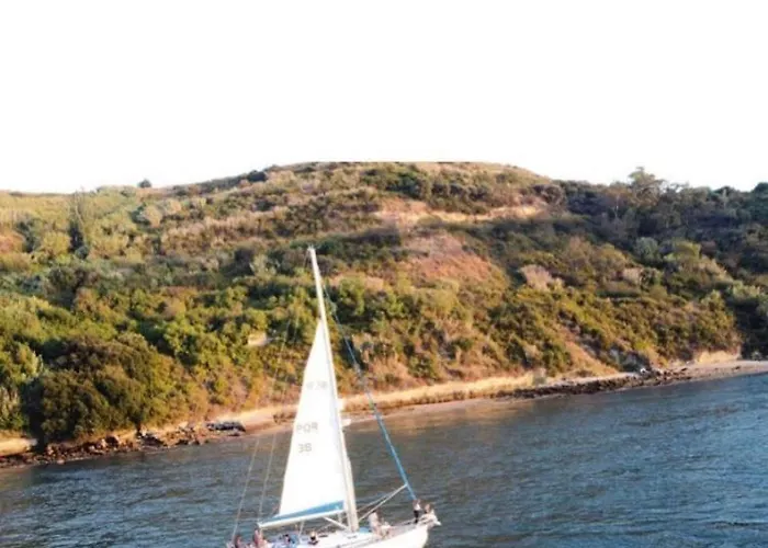 Veleiro Oceanico De 12 M Båthotell Lisboa