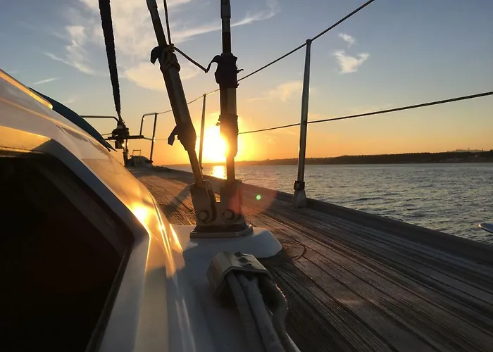 Veleiro Oceanico De 12 M Hotel en barco *