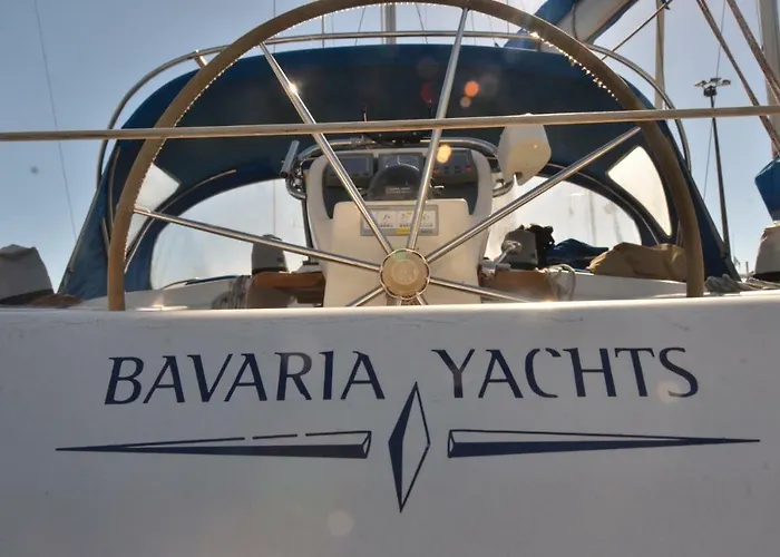 Veleiro Oceanico De 12 M Hotel en barco *