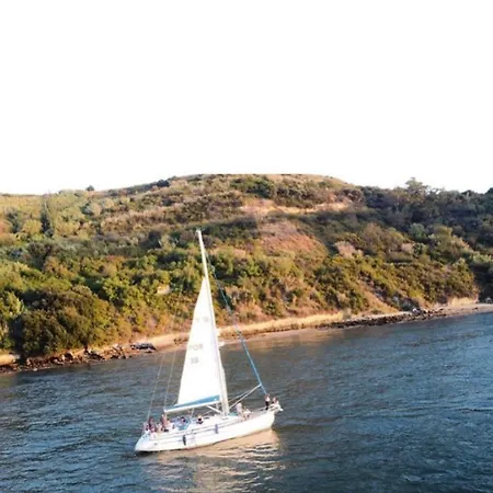 Veleiro Oceanico De 12 M Hotel en barco Lisboa